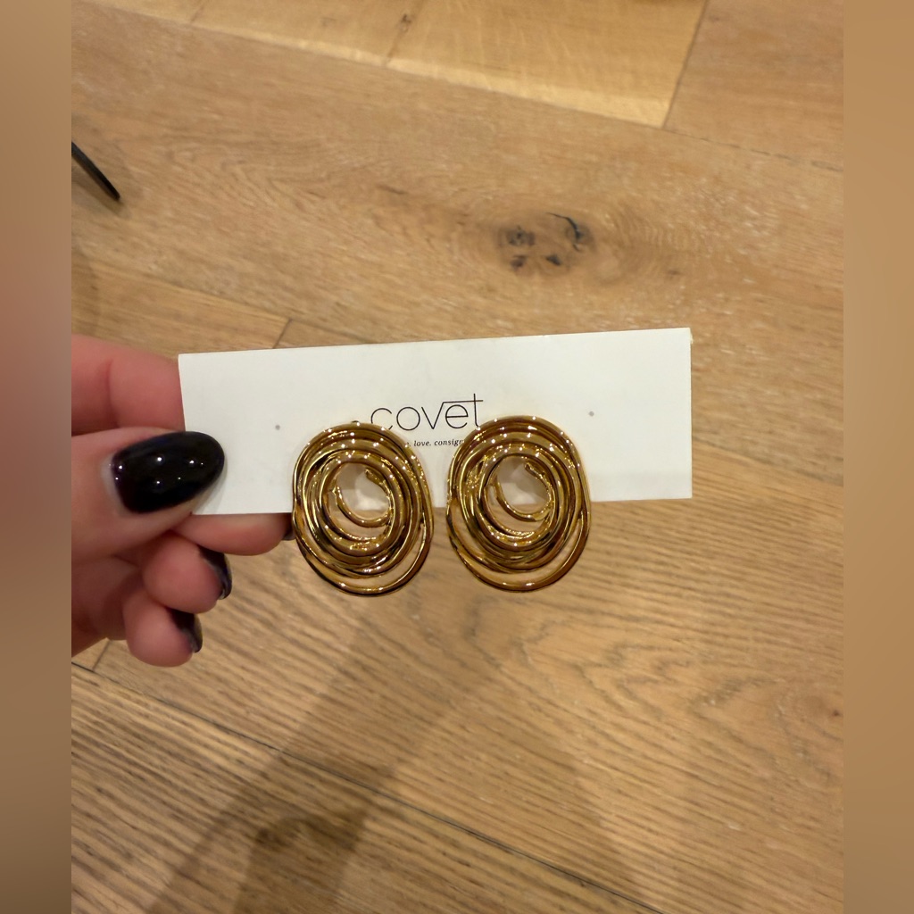 Gold Hooped Earings